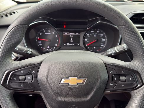 Used 2022 Chevrolet TrailBlazer LT w/ Convenience Package AWD/4WD image 15