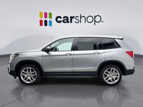 Used 2024 Honda Passport EX-L image 2