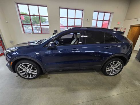 Used 2019 Cadillac XT4 Sport AWD/4WD image 3