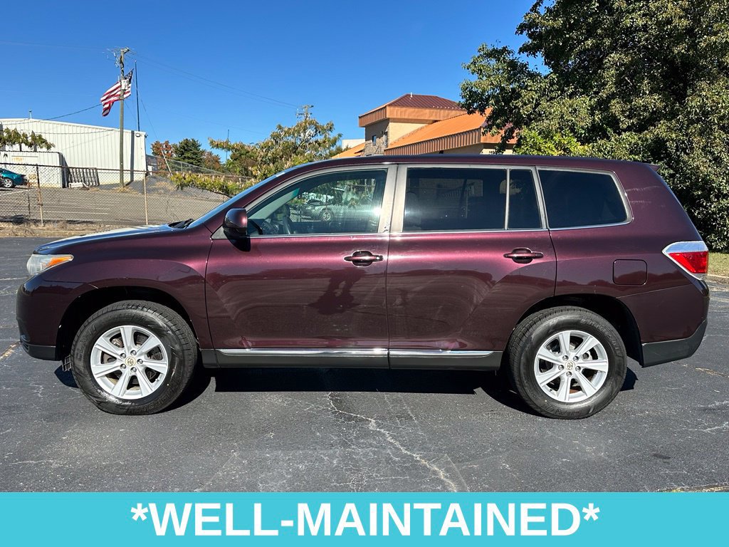 Used 2011 Toyota Highlander 2WD w/ Cold Weather Pkg image 4