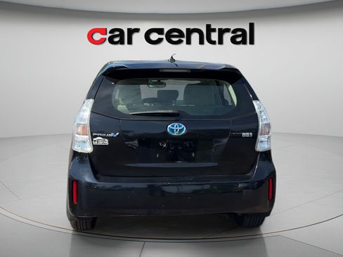 Used 2012 Toyota Prius V Three FWD image 4