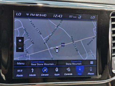 Used 2019 Jeep Grand Cherokee Limited w/ Luxury Group II RWD image 22