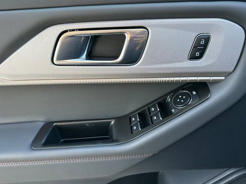 New 2026 Ford Explorer Active w/ Active Comfort Package RWD image 11