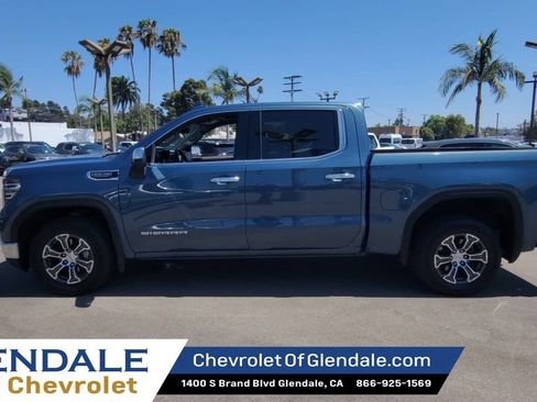 Certified 2024 GMC Sierra 1500 SLT RWD image 5