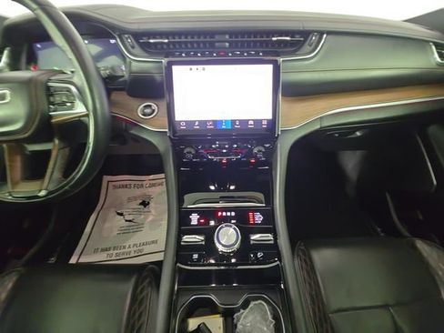 Used 2022 Jeep Grand Cherokee L Summit w/ Advanced Protech Group IV AWD/4WD image 11