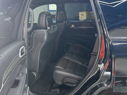 Used 2018 Jeep Grand Cherokee Trackhawk AWD/4WD image 14