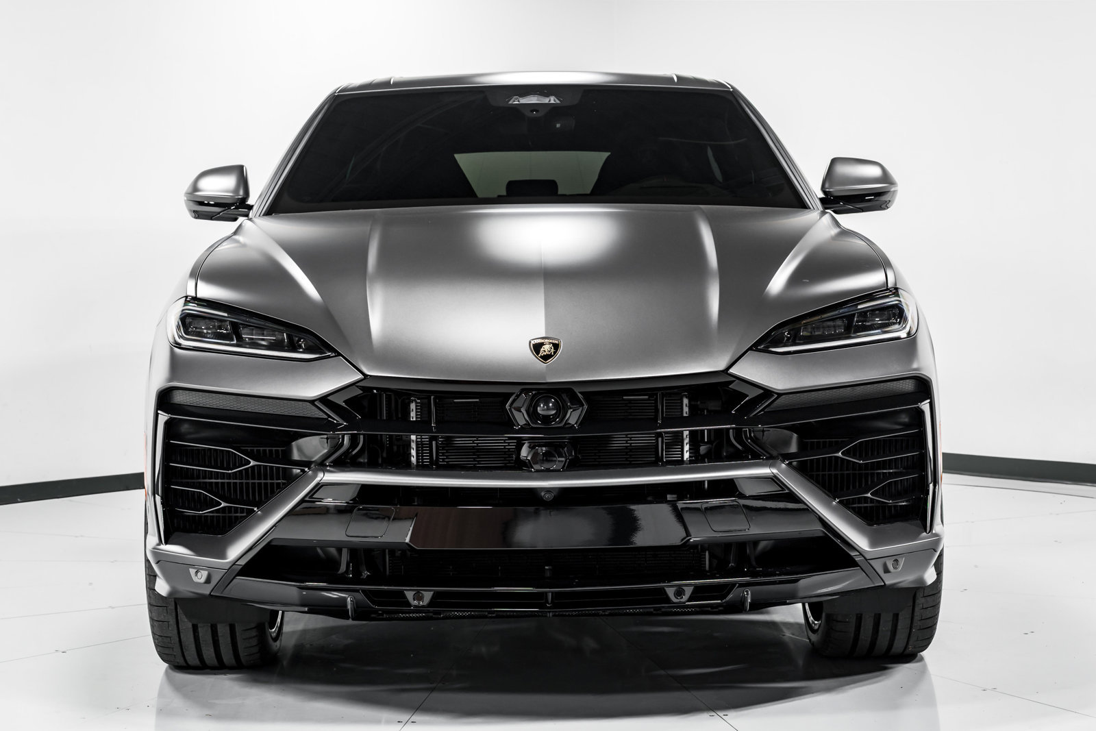 Used 2026 Lamborghini Urus SE AWD/4WD image 8