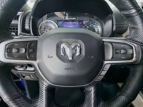 Used 2019 RAM 1500 Laramie RWD image 13