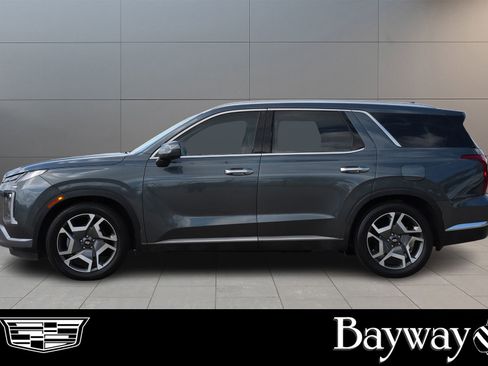 Used 2023 Hyundai Palisade Limited image 4