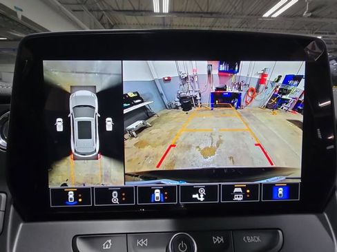 New 2026 Chevrolet Blazer LT w/ Sound & Technology Package AWD/4WD image 27