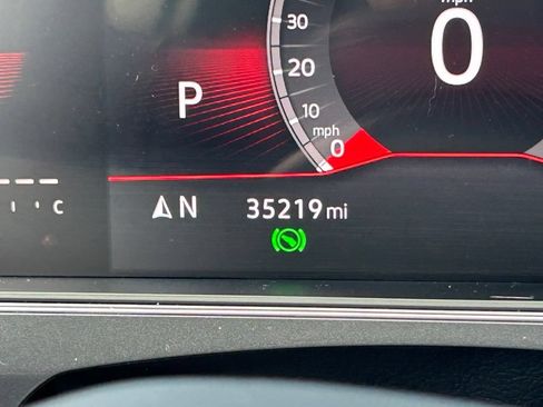 Certified 2024 Volkswagen Tiguan SE R-Line FWD image 27