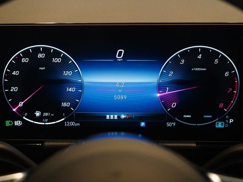 Used 2025 Mercedes-Benz GLA 250 4MATIC image 19