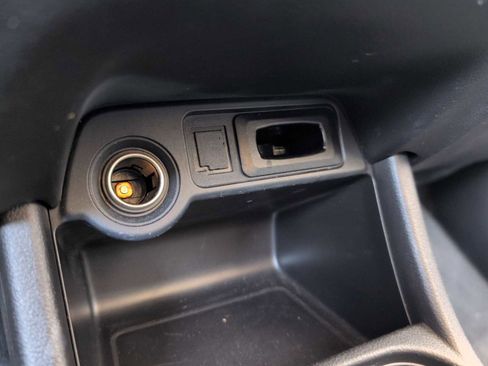 Used 2016 Mitsubishi Outlander SEL AWD/4WD image 29