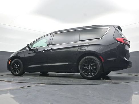Used 2022 Chrysler Pacifica Touring-L FWD image 46