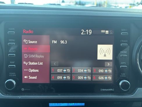 Used 2023 Toyota Tacoma TRD Off-Road image 24