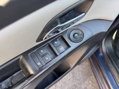 Used 2014 Chevrolet Cruze LT image 8