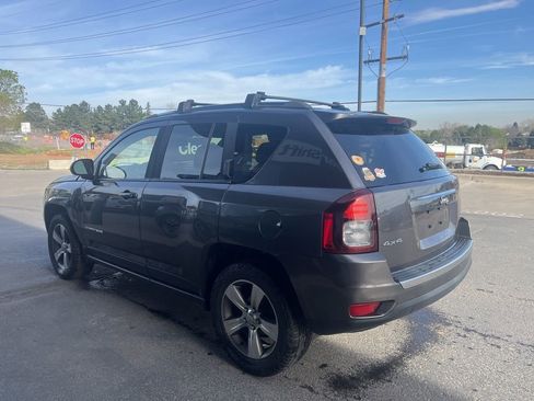 Used 2016 Jeep Compass High Altitude image 4