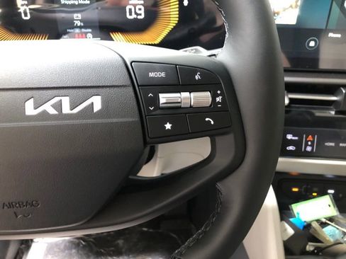 New 2026 Kia Sportage EX w/ EX Panorama Roof Package image 24