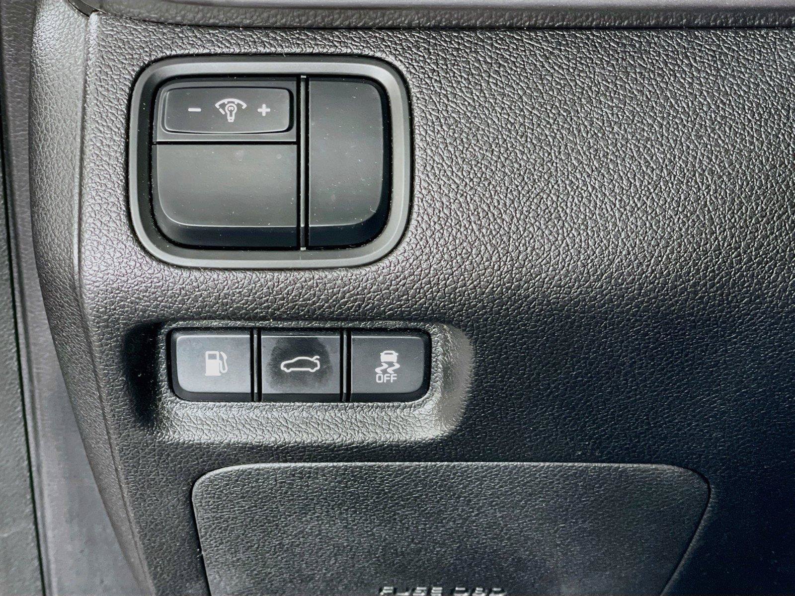 Used 2017 Kia Optima LX FWD image 13