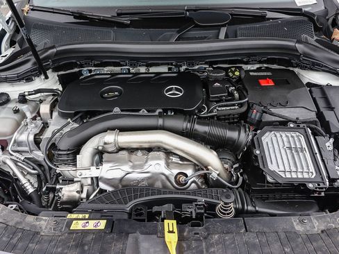 Certified 2025 Mercedes-Benz GLA 250 image 29