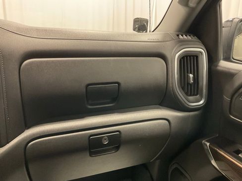 Used 2019 Chevrolet Silverado 1500 LT Trail Boss w/ Convenience Package AWD/4WD image 31