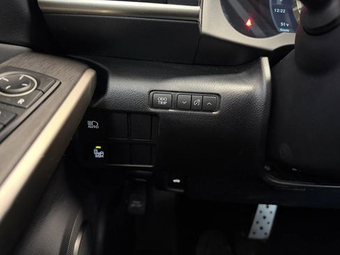 Used 2019 Lexus IS 300 F Sport w/ F Sport Package image 35