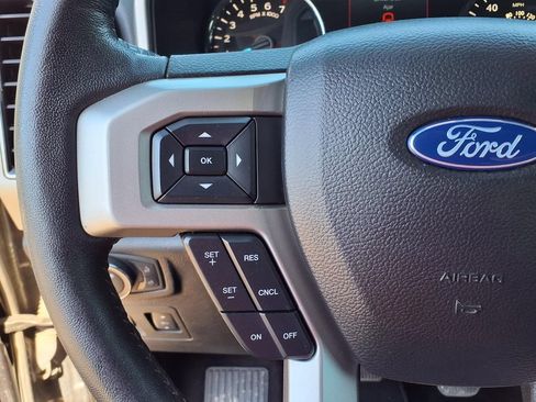 Used 2019 Ford F150 Lariat w/ Equipment Group 502A Luxury AWD/4WD image 40