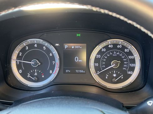 Used 2022 Hyundai Venue SEL image 17