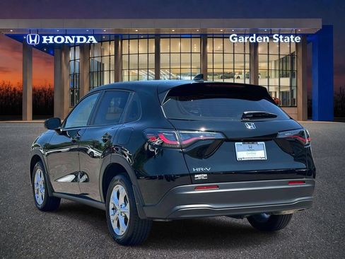 Certified 2024 Honda HR-V LX image 4