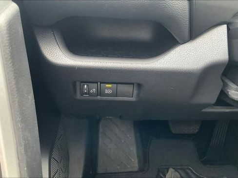 Used 2024 Toyota RAV4 XLE image 34