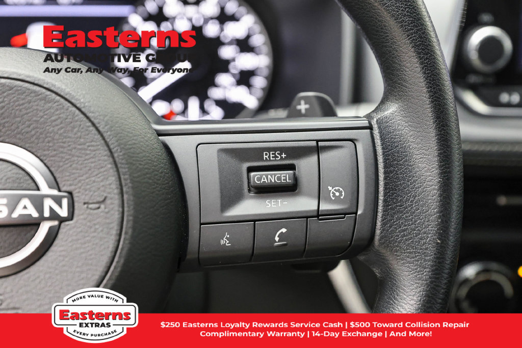 Used 2023 Nissan Rogue S AWD/4WD image 17