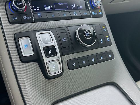 Used 2022 Hyundai Palisade Calligraphy FWD image 16
