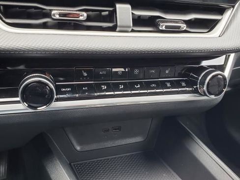 New 2026 Chevrolet Equinox LT w/ Convenience Package II image 29