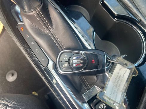 Used 2025 Buick Encore GX Preferred FWD image 23