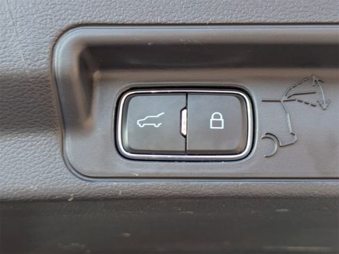 Used 2025 Ford Explorer Platinum w/ Ultimate Package image 15