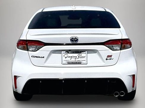 Used 2025 Toyota Corolla SE FWD image 6