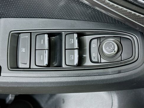 Used 2023 Subaru Crosstrek 2.5i Limited image 15