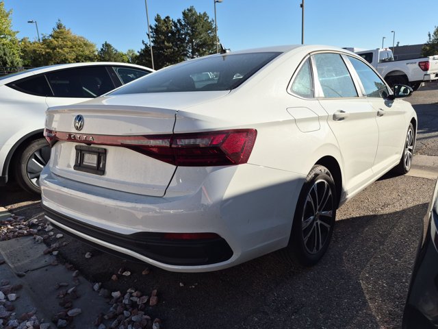 Used 2025 Volkswagen Jetta Sport FWD image 3