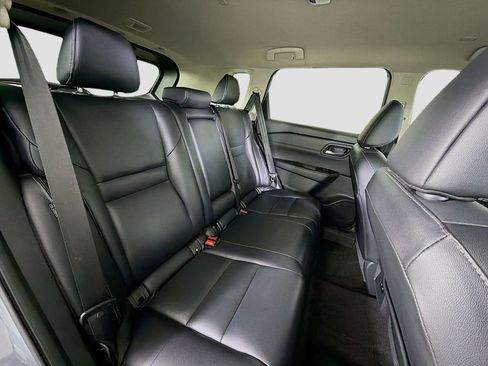 Used 2024 Nissan Rogue SL FWD image 31