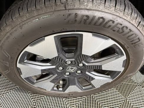 Used 2026 Honda Pilot Elite image 13