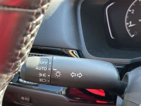 Used 2023 Honda Civic Sport image 21