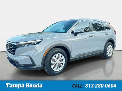 Used 2023 Honda CR-V LX image 1