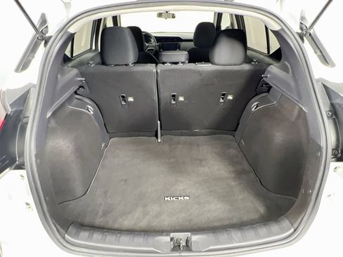 Used 2022 Nissan Kicks SV FWD image 23
