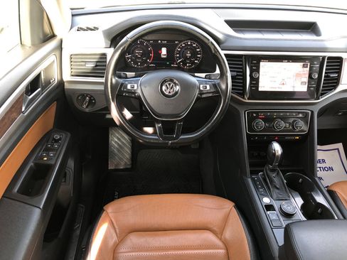 Used 2018 Volkswagen Atlas SEL Premium image 8