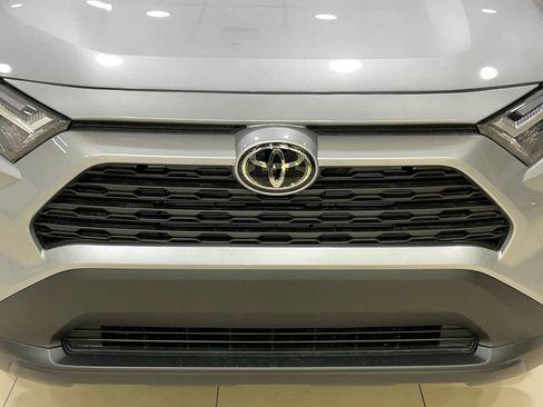 New 2025 Toyota RAV4 XLE w/ Convenience Package image 4