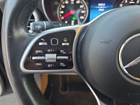 Certified 2022 Mercedes-Benz GLC 300 4MATIC image 17