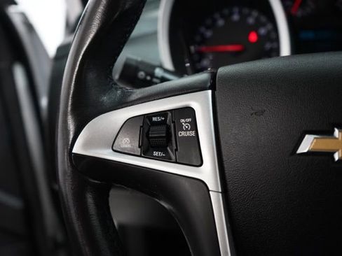 Used 2017 Chevrolet Equinox LT w/ Convenience Package image 22