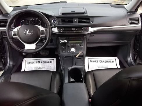Used 2012 Lexus CT 200h Premium FWD image 16