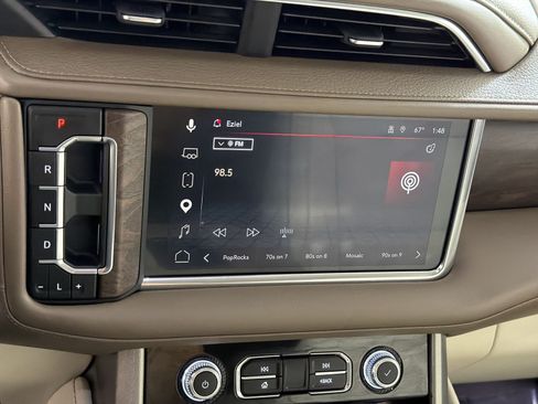 Used 2024 GMC Yukon Denali AWD/4WD image 18