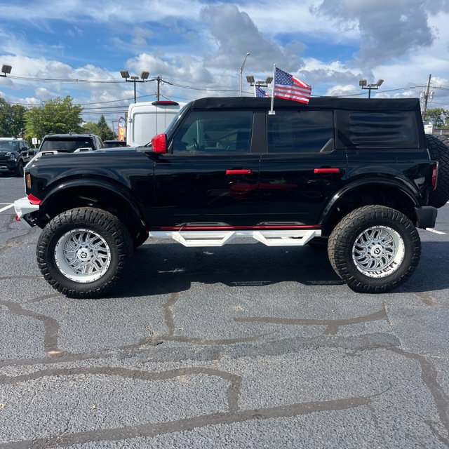 Used 2022 Ford Bronco Outer Banks AWD/4WD image 1